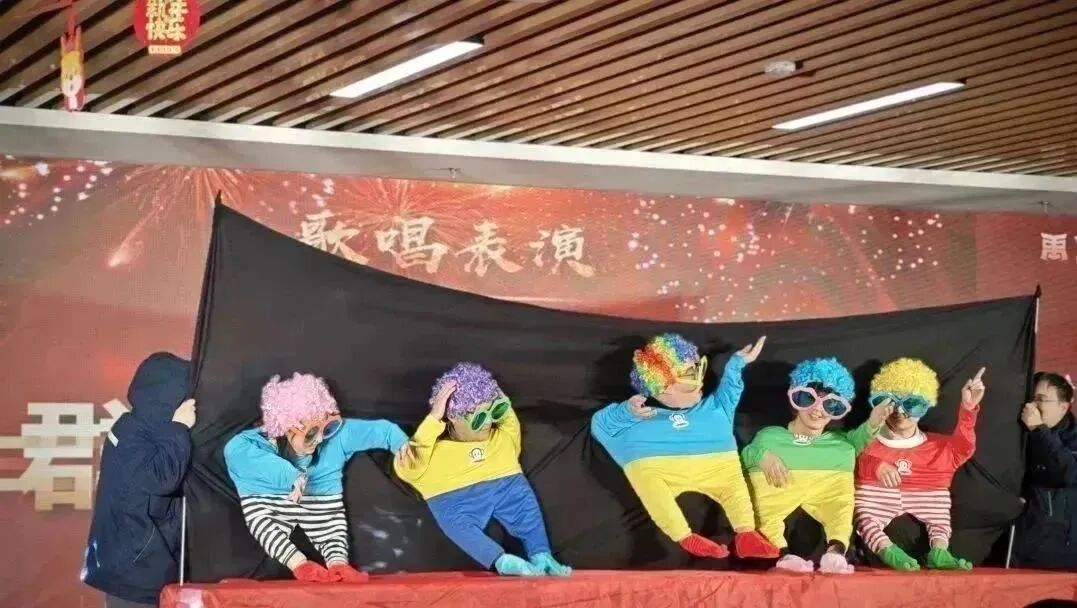 640KUPR8LSG.jpg 640KUPR8LSG.jpg