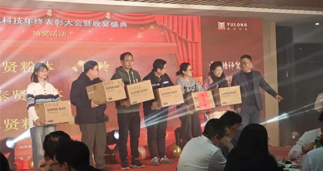 640FWQJ0DCL.jpg 640FWQJ0DCL.jpg