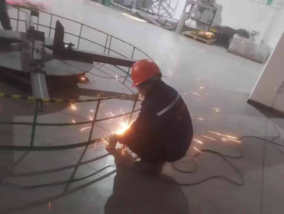 640F27UZU38.jpg 640F27UZU38.jpg