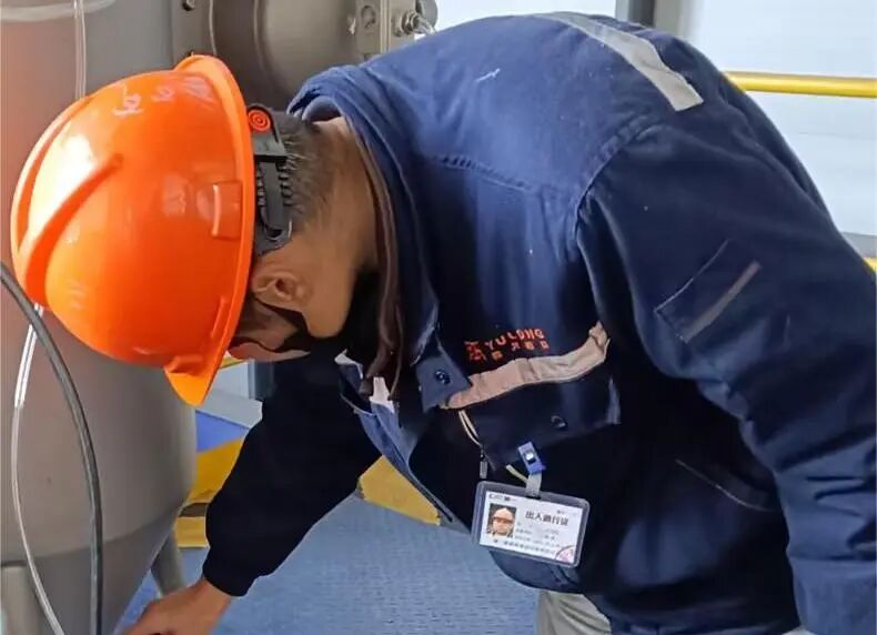 640M19JQW97.jpg 640M19JQW97.jpg