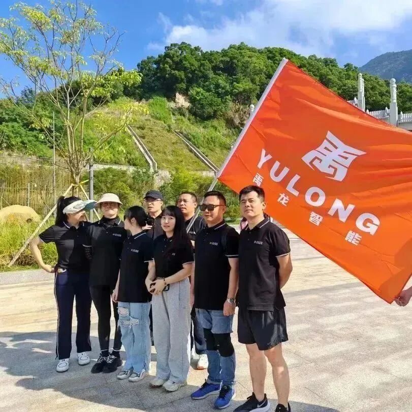 640UE9EZINP.jpg 640UE9EZINP.jpg