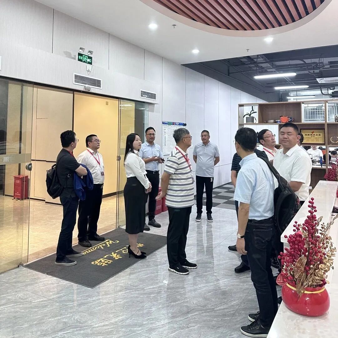 640IZ9JV4UY.jpg 640IZ9JV4UY.jpg