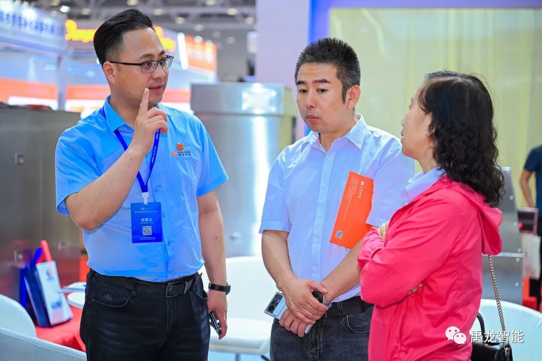 640OP4J3SZT.jpg 640OP4J3SZT.jpg