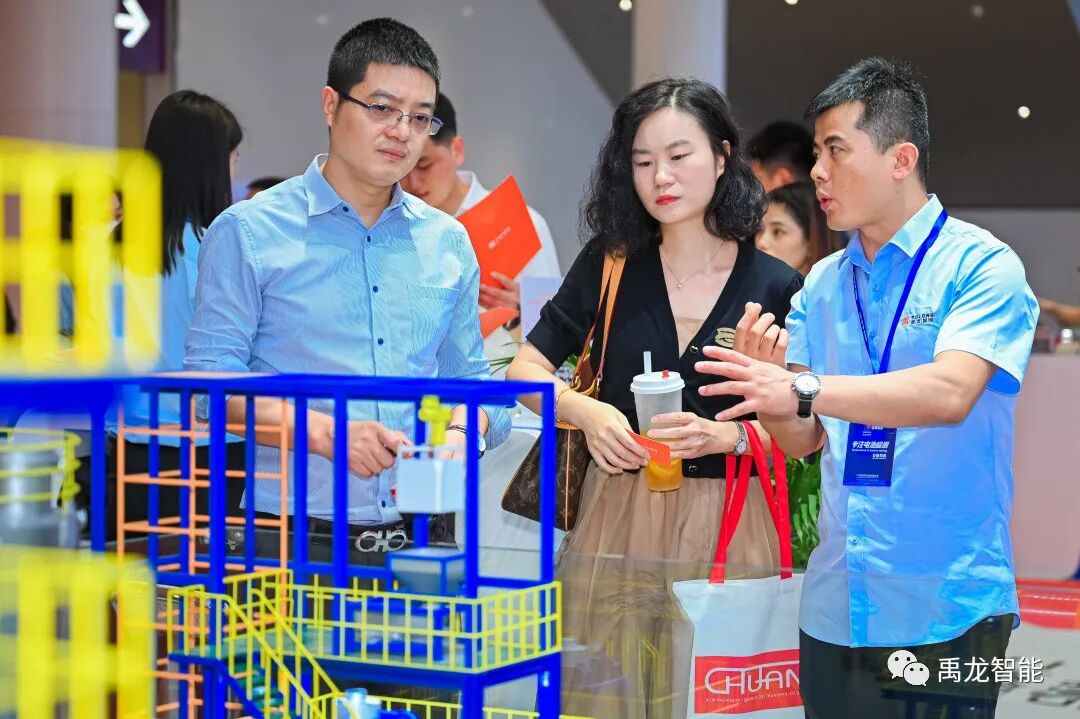 640IZIFTO75.jpg 640IZIFTO75.jpg